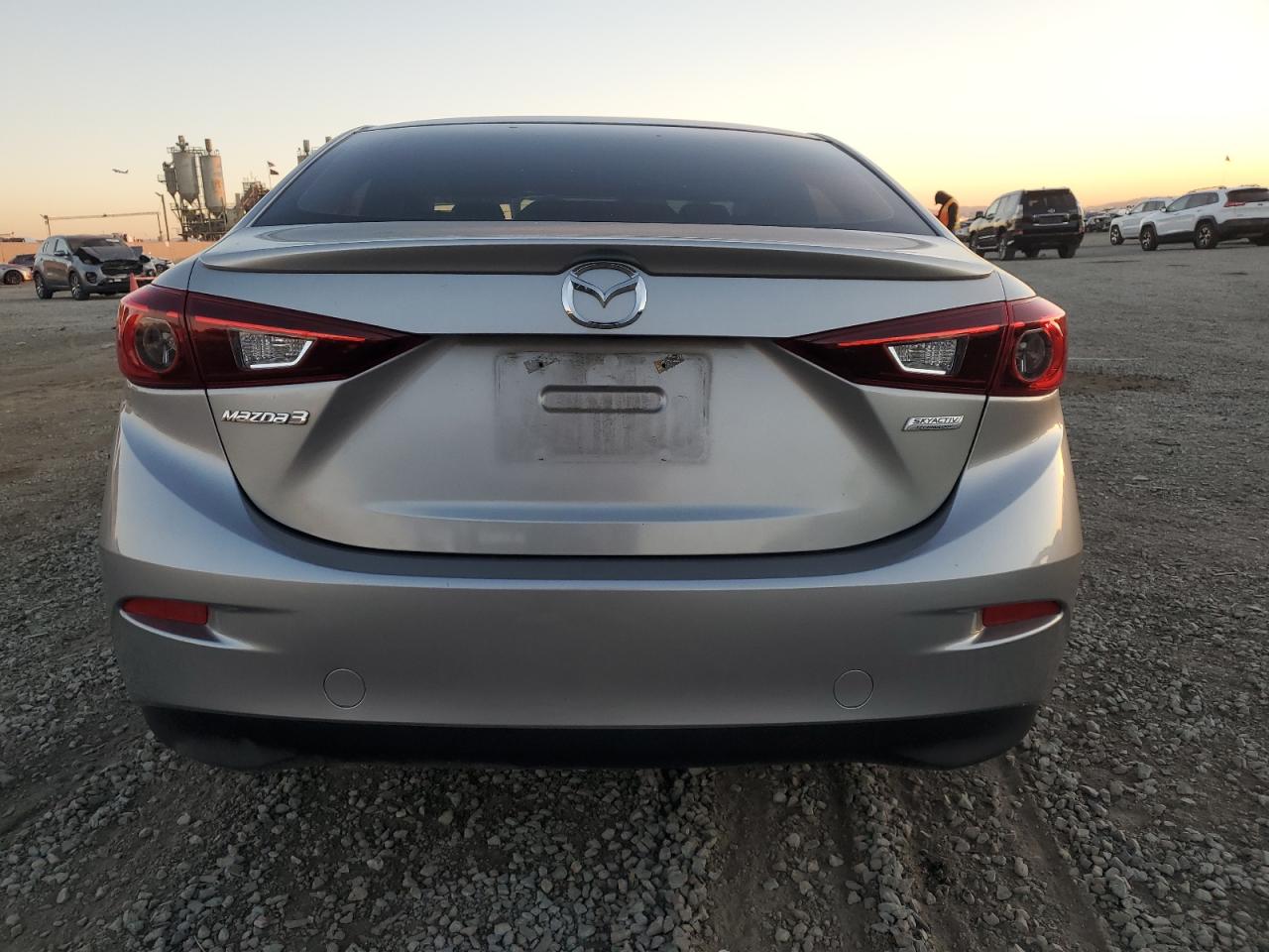 2014 Mazda 3 - Image 6