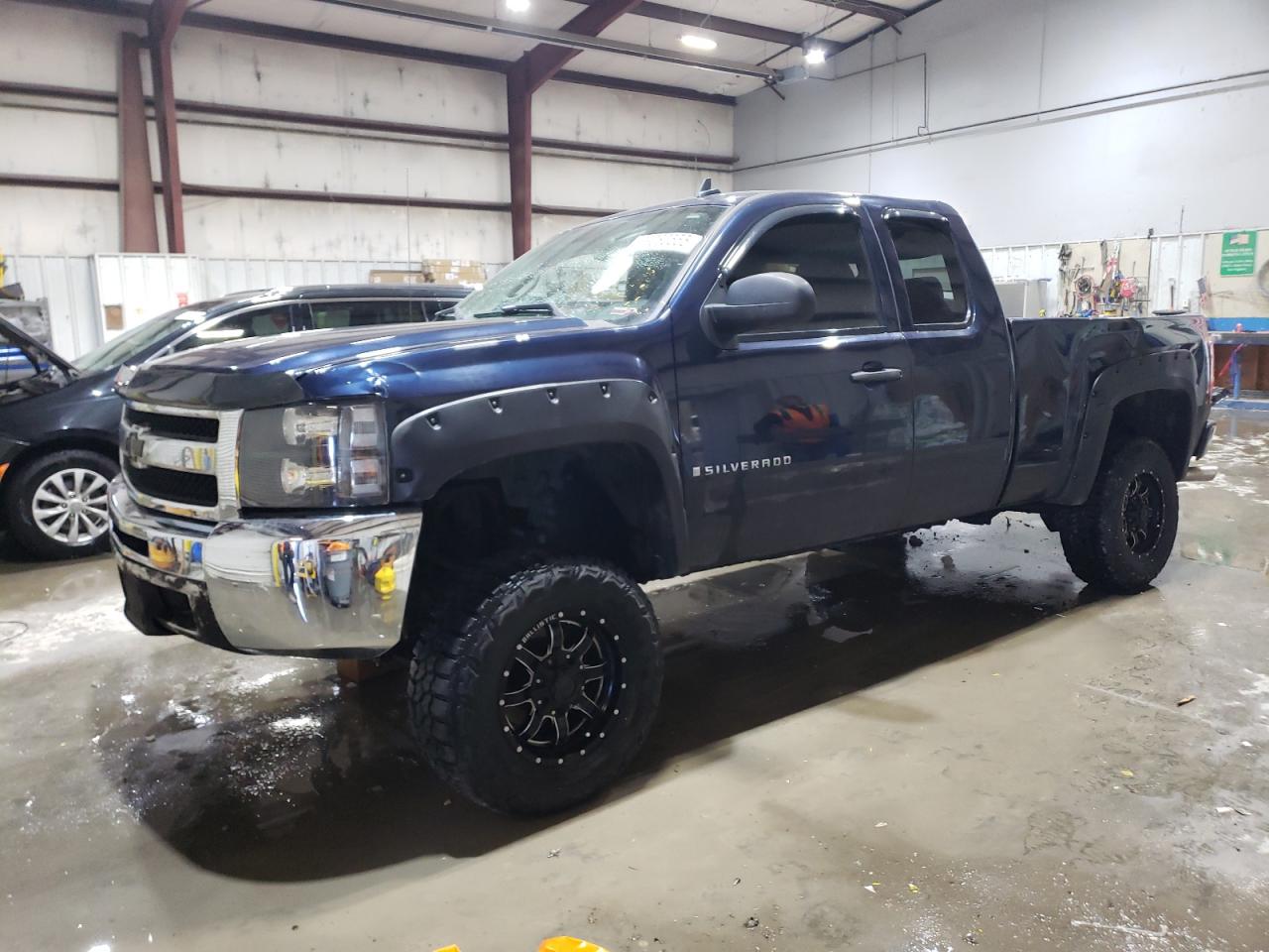 2007 Chevrolet Silverado - Image 1