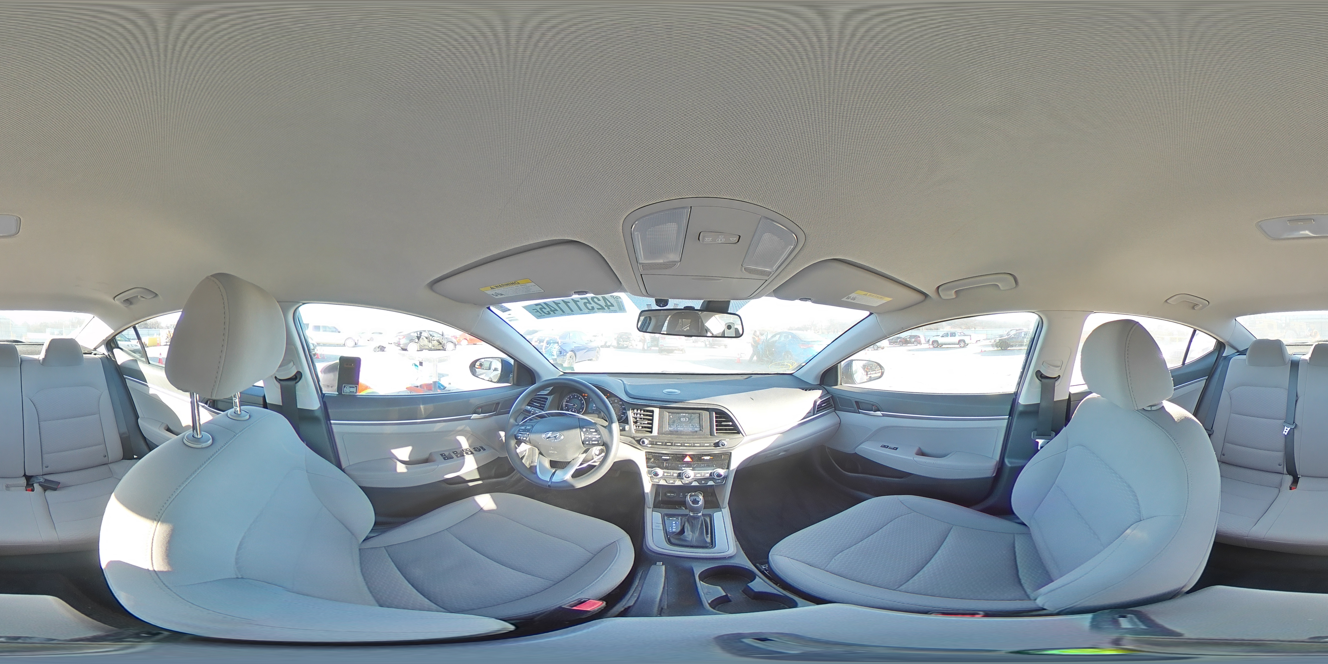 2020 Hyundai Elantra - Image 12