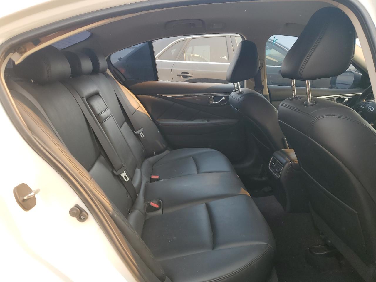 2021 Infiniti Q50 - Image 10