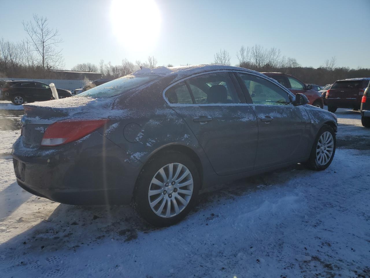 2011 Buick Regal - Image 3