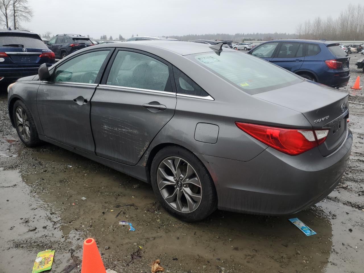 2011 Hyundai Sonata - Image 2