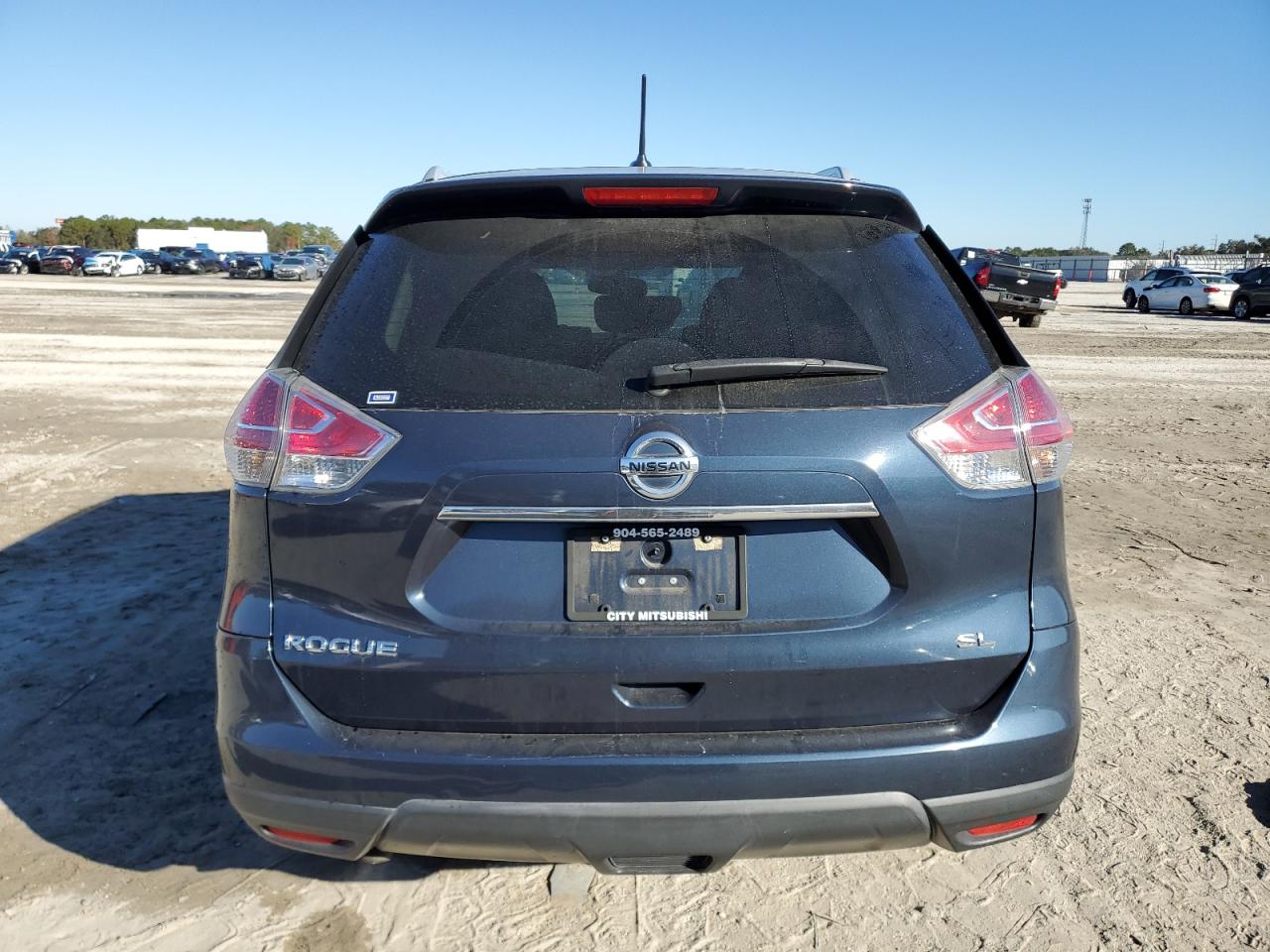 2015 Nissan Rogue - Image 6