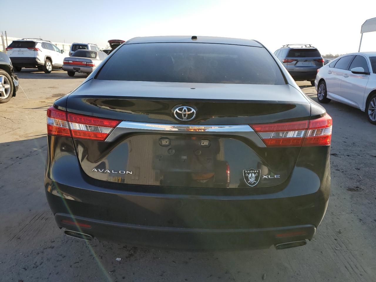 2015 Toyota Avalon - Image 6