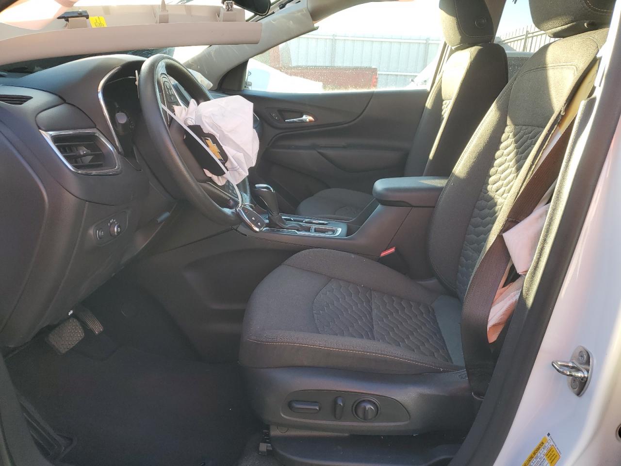 2020 Chevrolet Equinox - Image 7