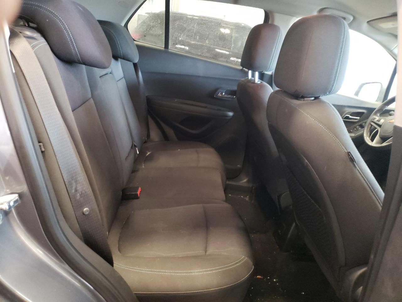 2015 Chevrolet Trax - Image 11