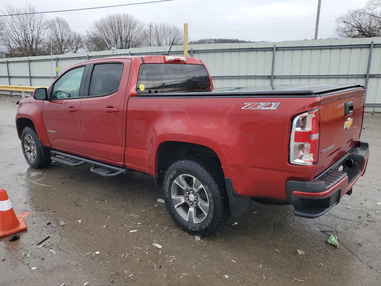 2015 Chevrolet Colorado - Image 2