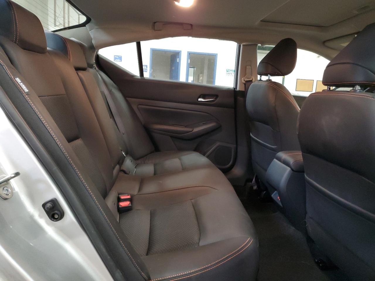 2020 Nissan Altima - Image 10