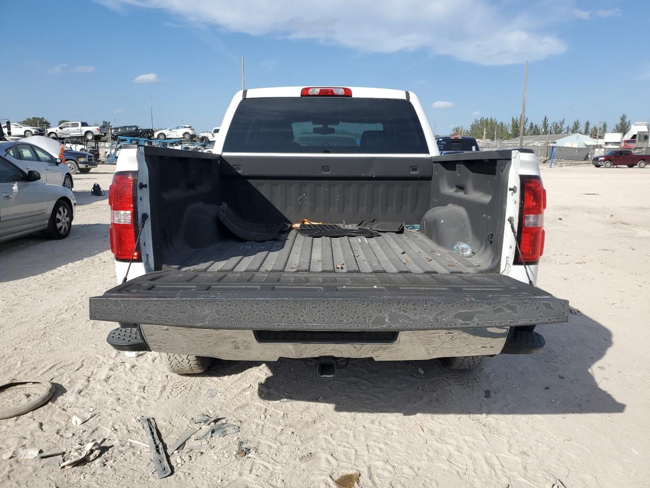 2018 GMC Sierra - Image 6