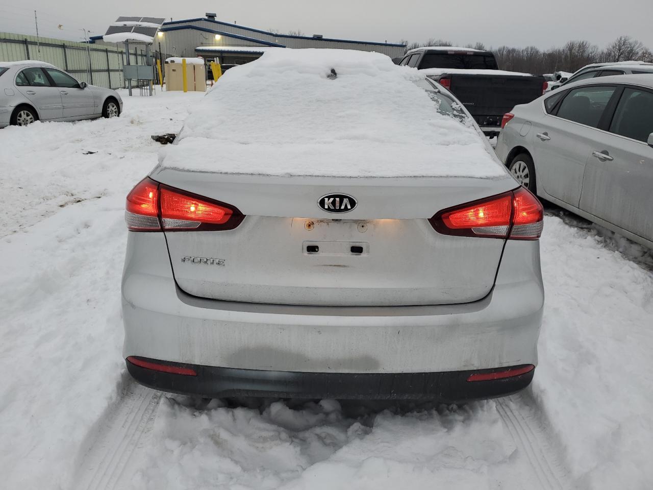 2018 Kia Forte - Image 6