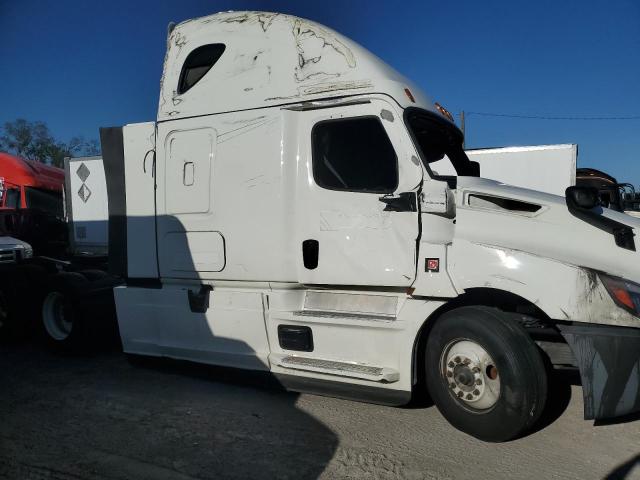 2024 FREIGHTLINER CASCADIA 126 
