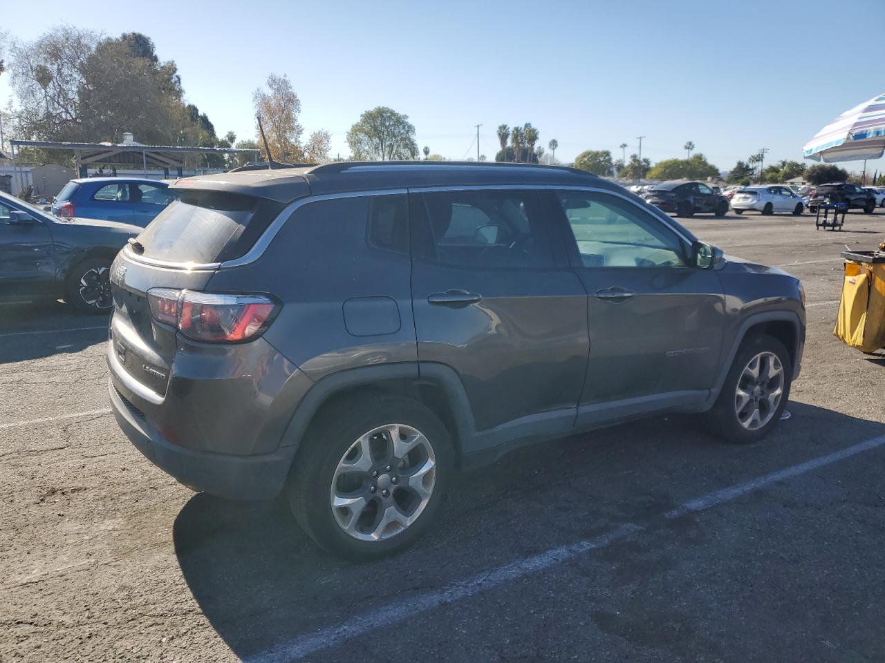 2019 Jeep Compass - Image 3
