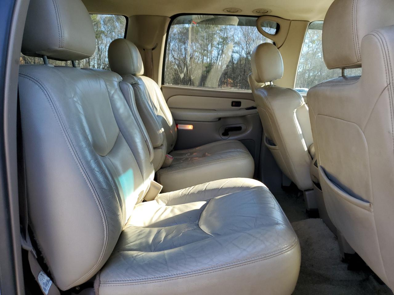 2003 Chevrolet Suburban K1500 VIN: 3GNFK16Z03G137883 Lot: 87057554