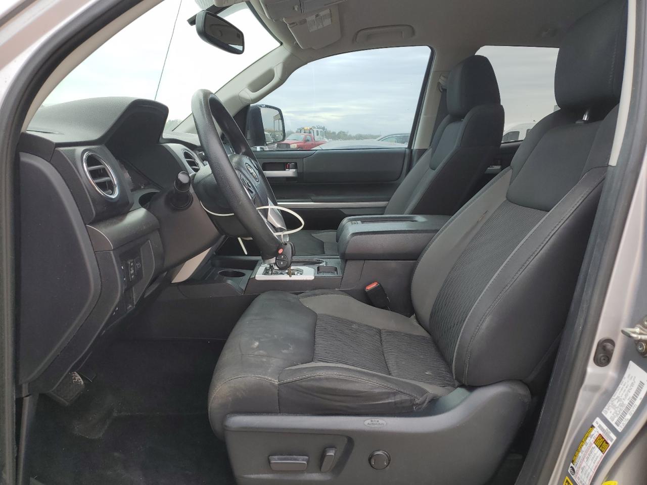 2017 Toyota Tundra - Image 7