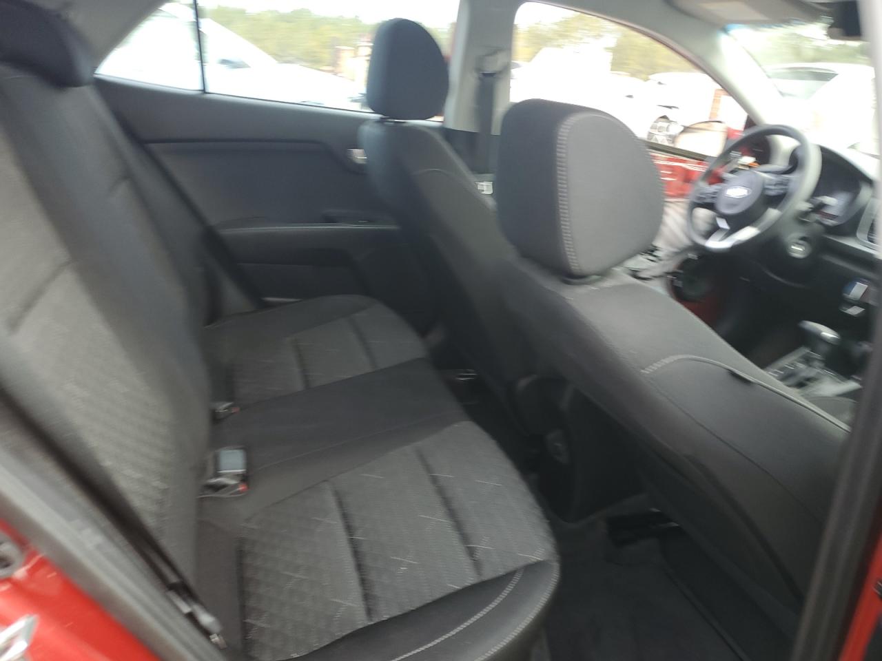 2019 Kia Rio - Image 10