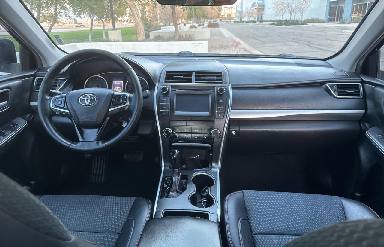2015 Toyota Camry - Image 9