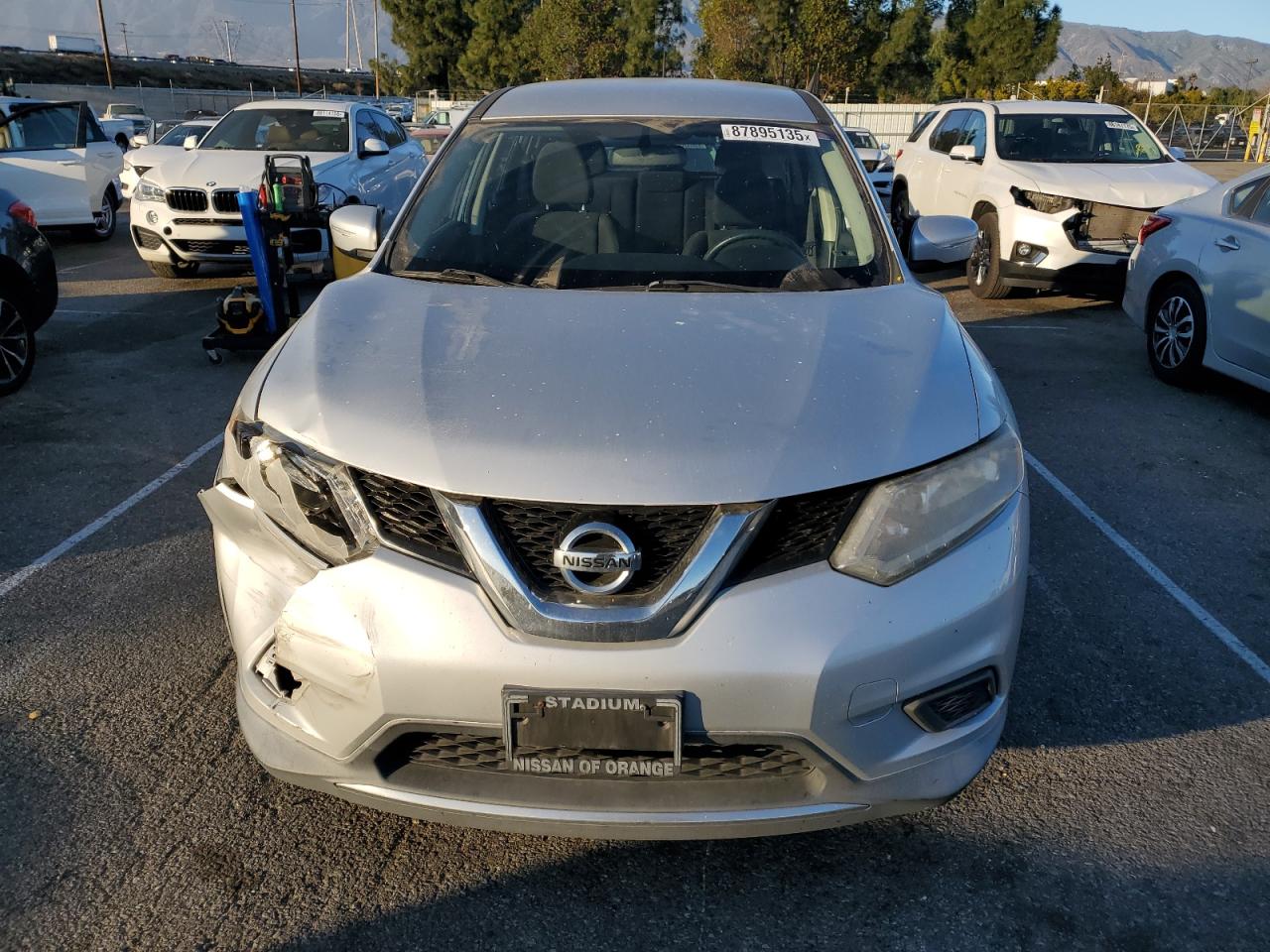 VIN KNMAT2MTXFP555761 2015 NISSAN ROGUE no.5