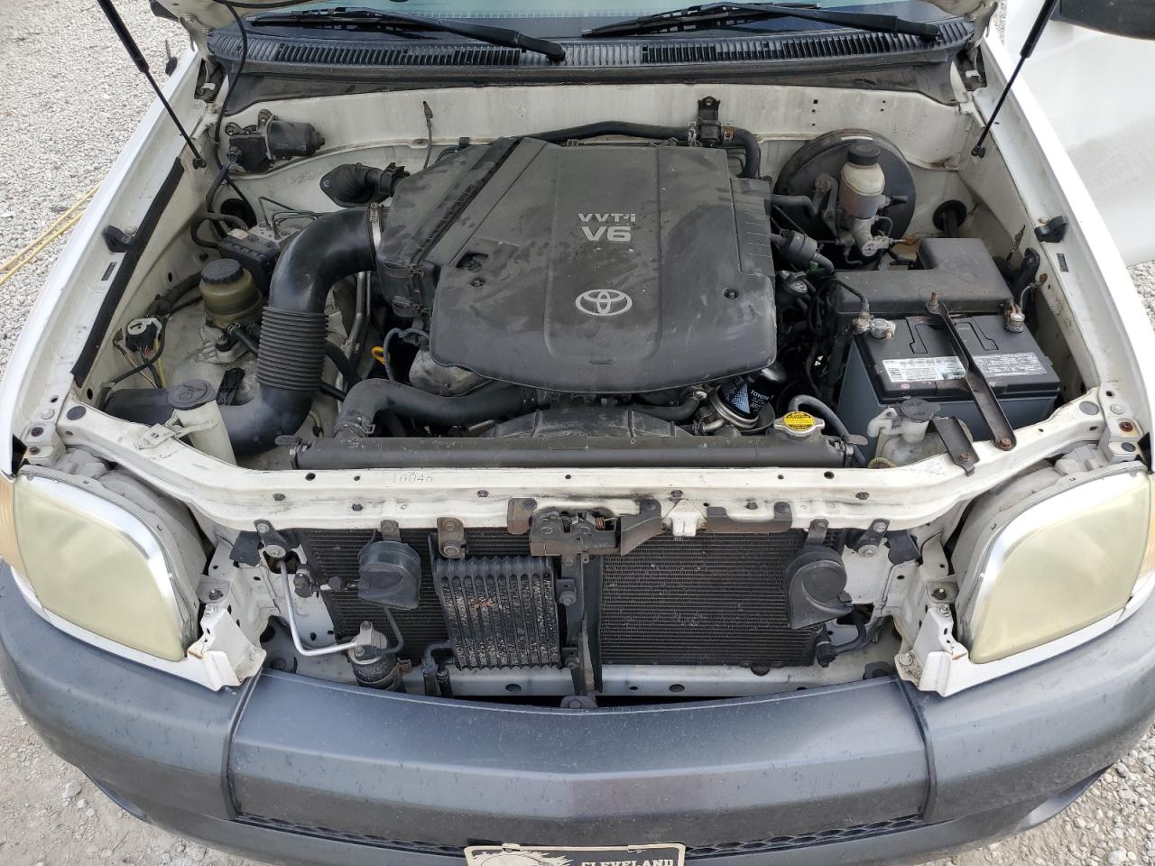 2005 Toyota Tundra - Image 11