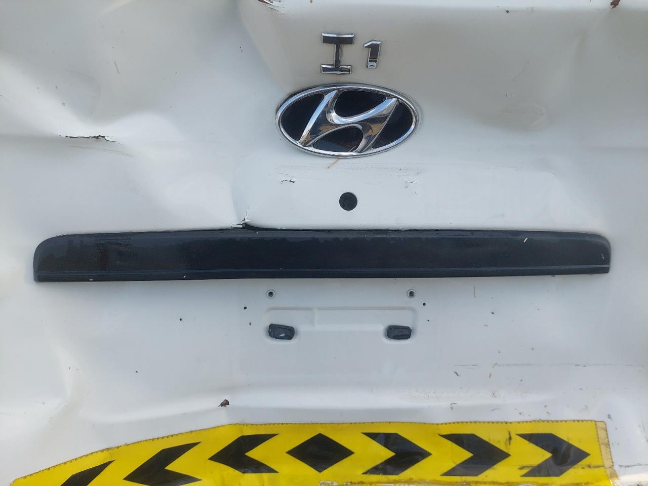 KMJWA37R3EU625046 - 2014 Hyundai H1 - #87518935
