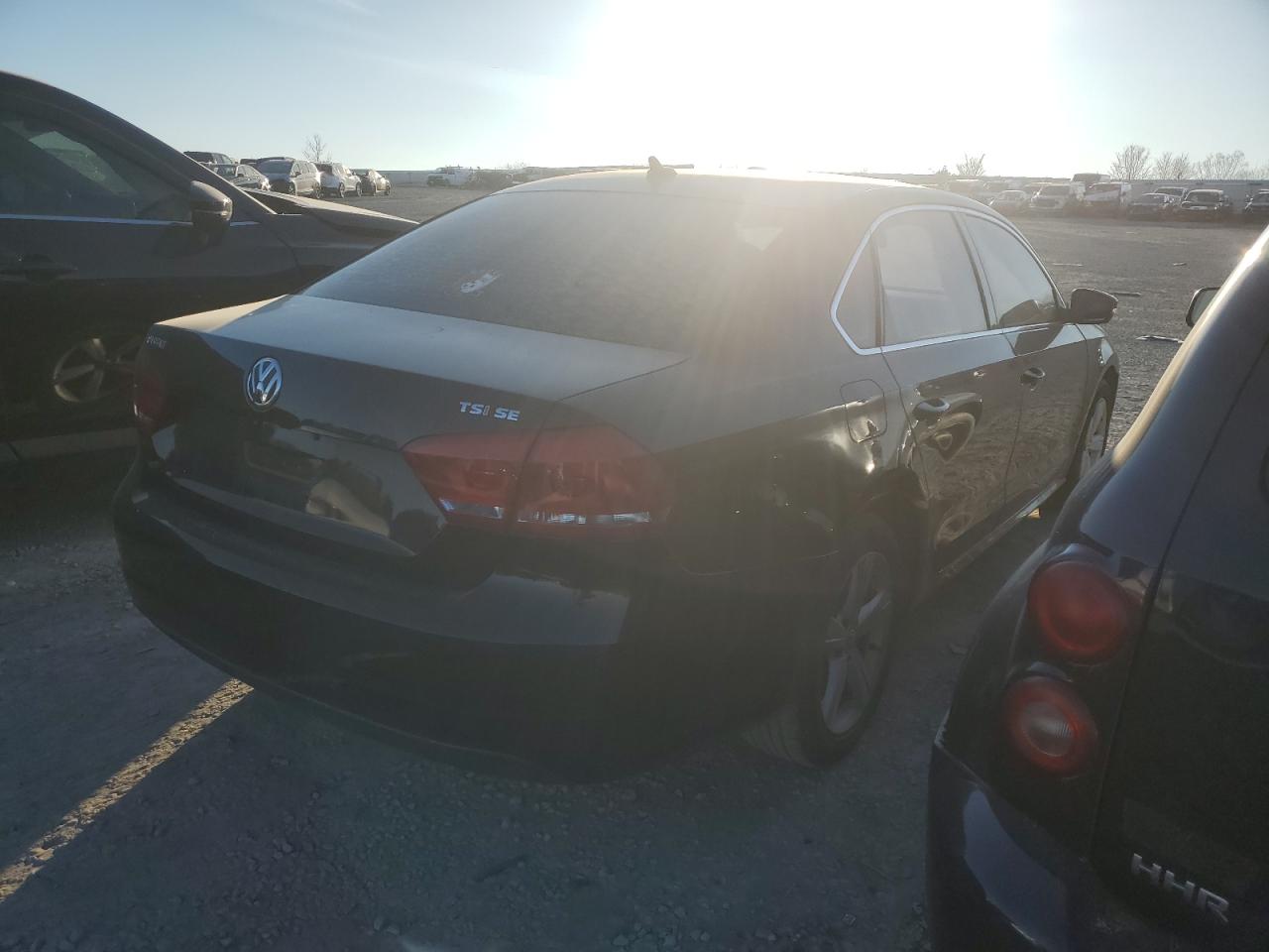 2015 Volkswagen Passat - Image 3