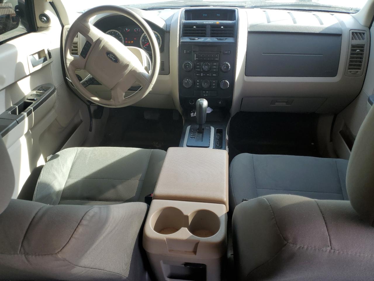 2011 Ford Escape - Image 8