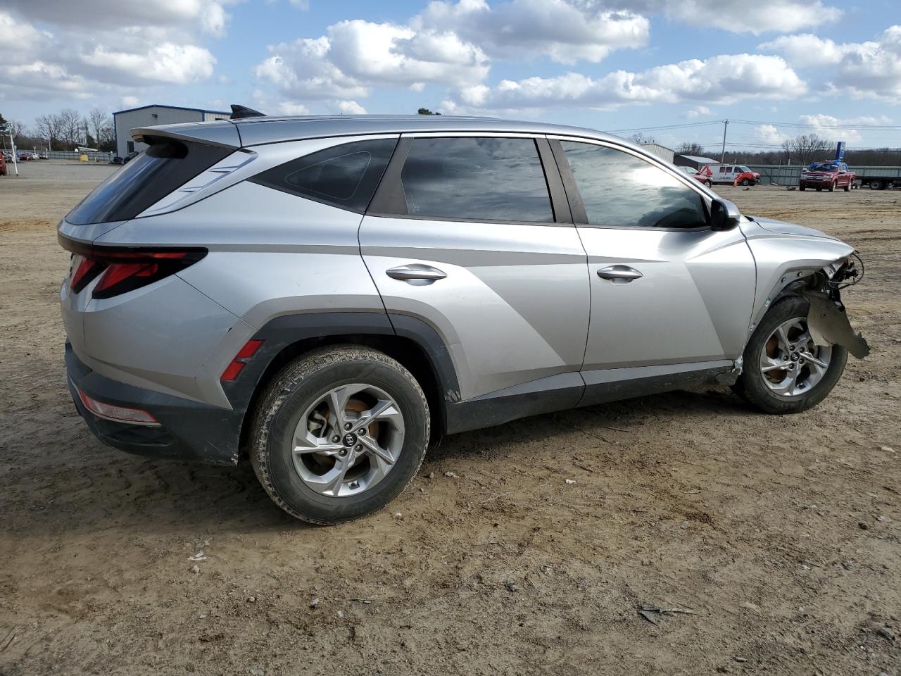 2022 Hyundai Tucson - Image 3