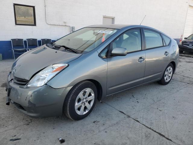 2004 Toyota Prius 