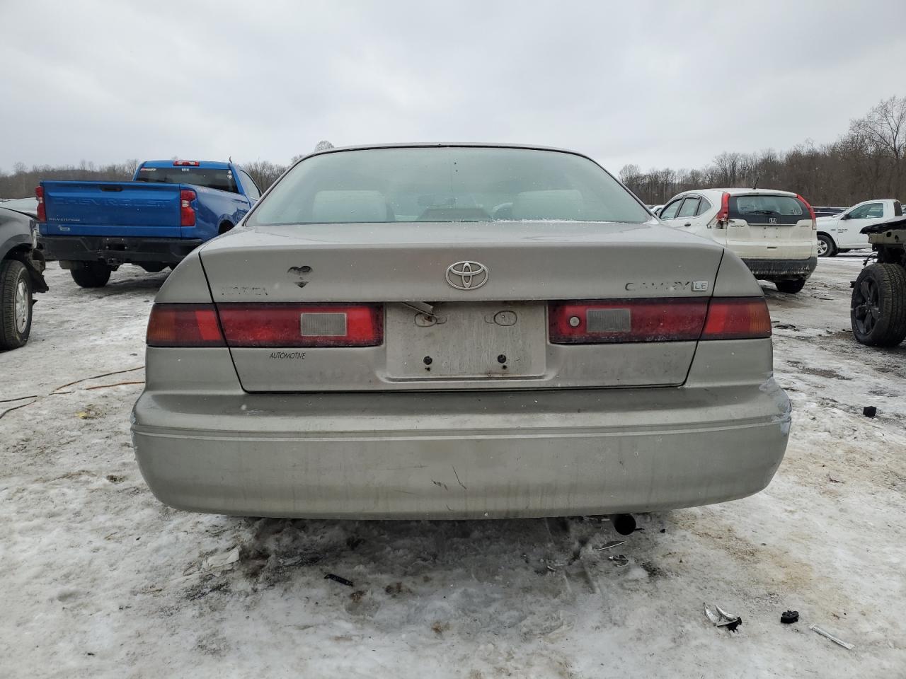 1998 Toyota Camry - Image 6