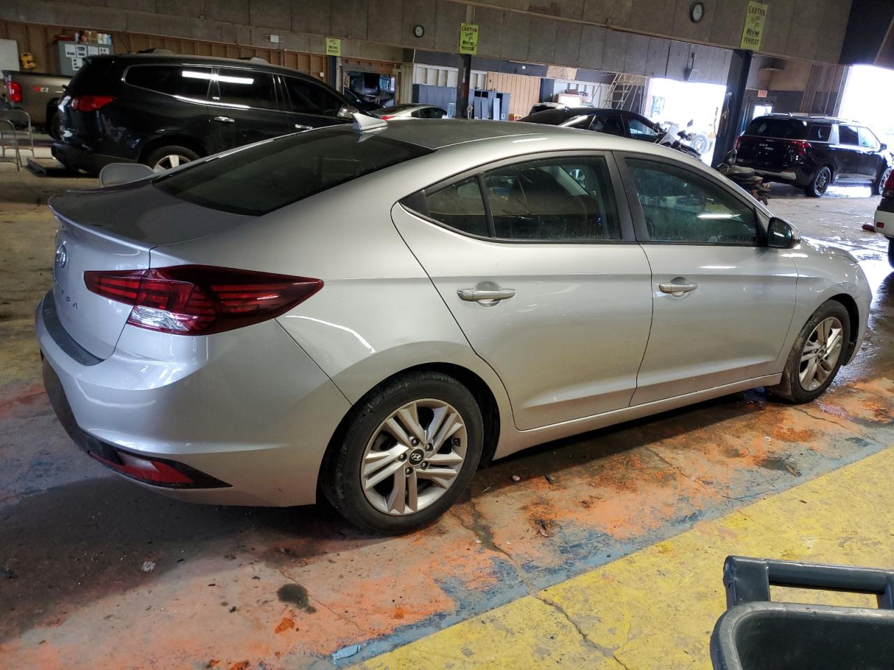 2020 Hyundai Elantra - Image 3