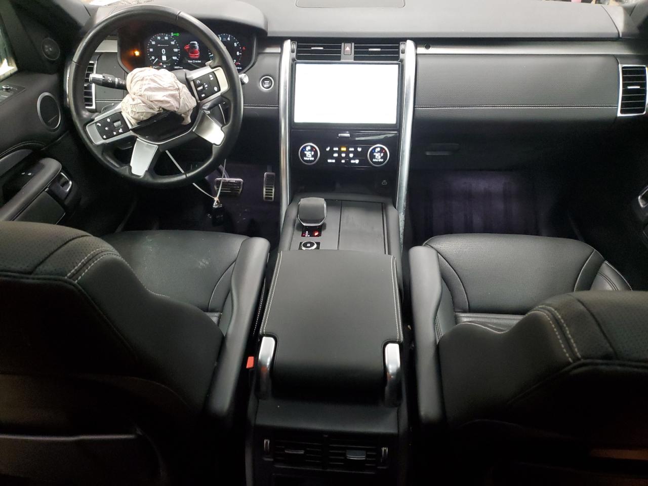 2022 Land Rover Discovery - Image 8