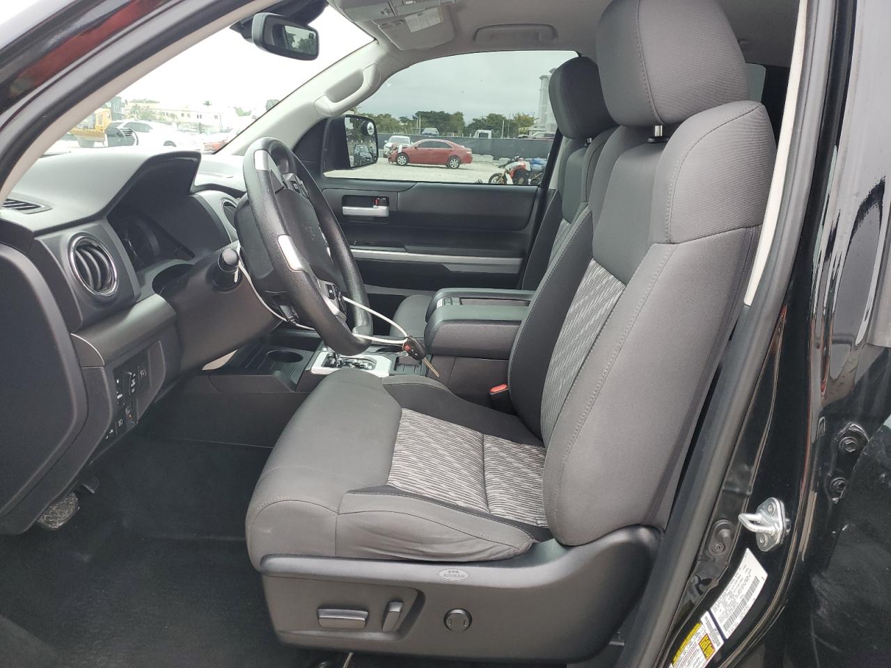 2021 Toyota Tundra - Image 7