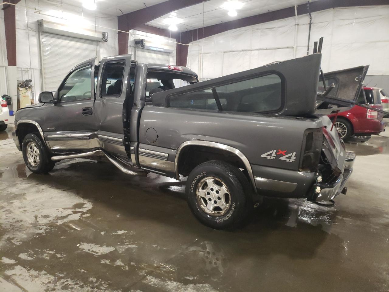 2001 Chevrolet Silverado - Image 2