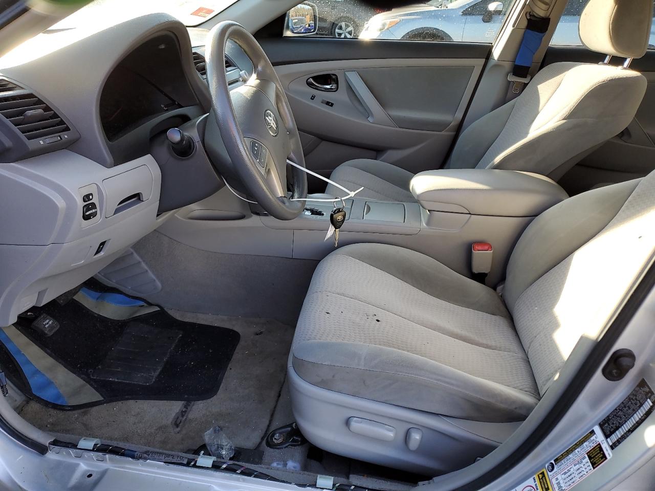 2010 Toyota Camry - Image 7
