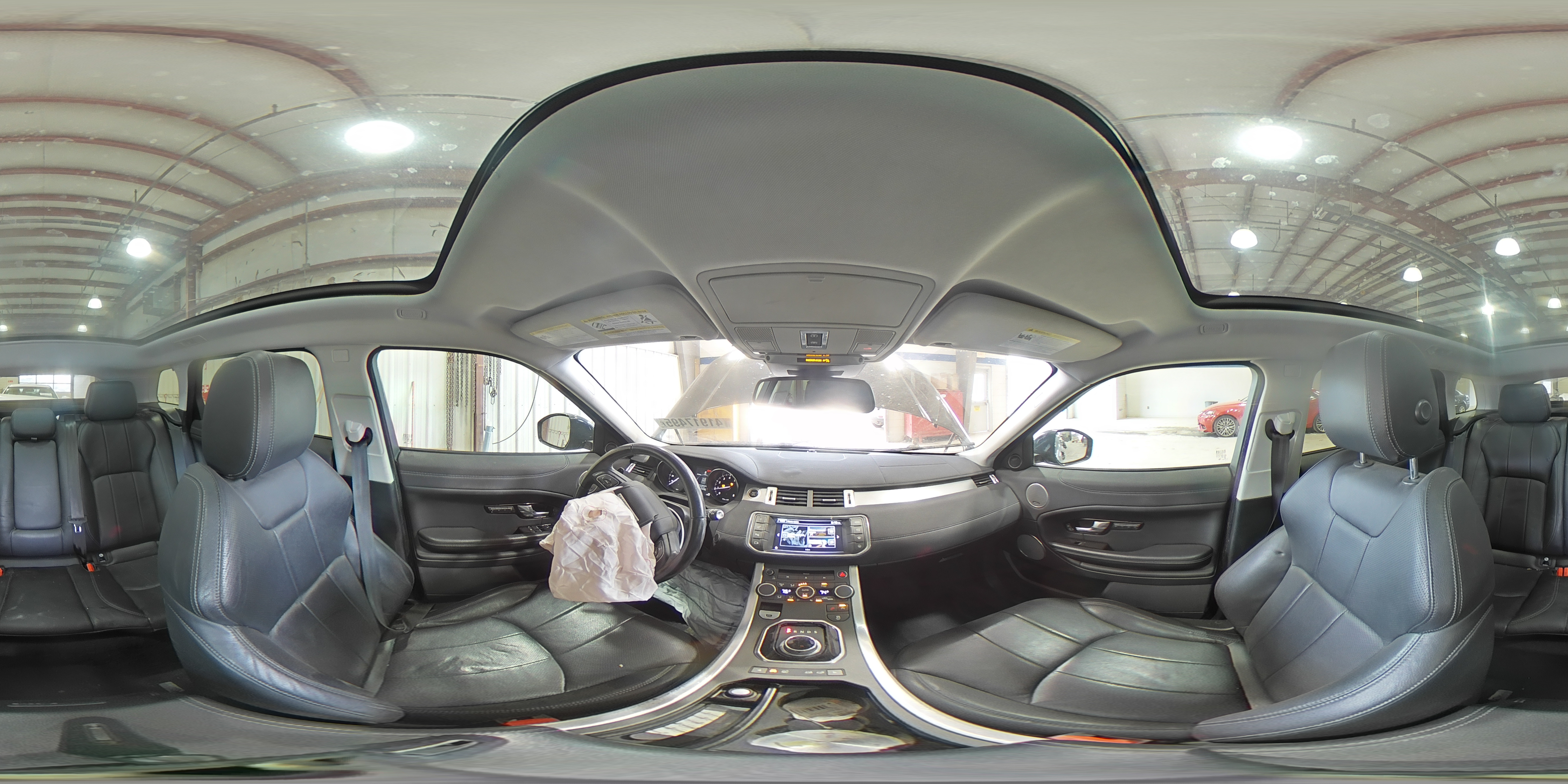 2016 Land Rover Range Rover - Image 14