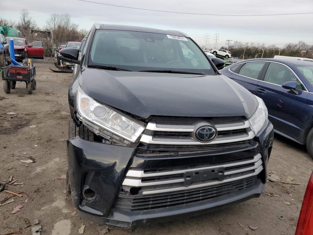 VIN 5TDJZRFH4KS621804 2019 TOYOTA HIGHLANDER no.5