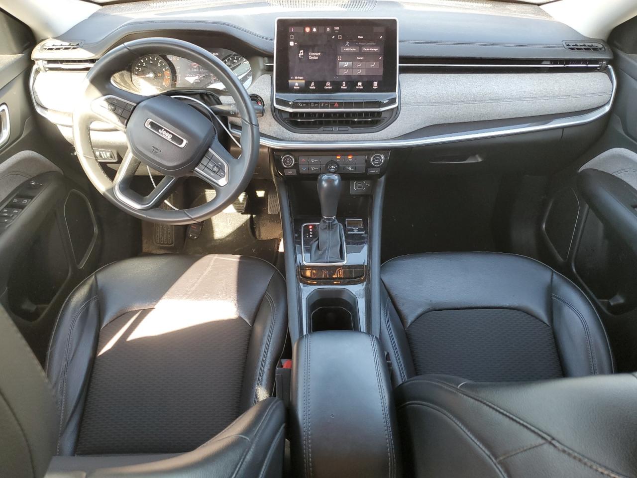 2022 Jeep Compass - Image 8