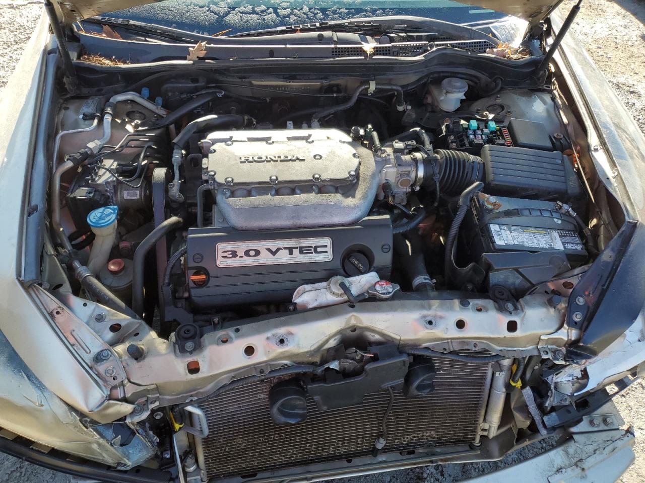 2003 Honda Accord - Image 12