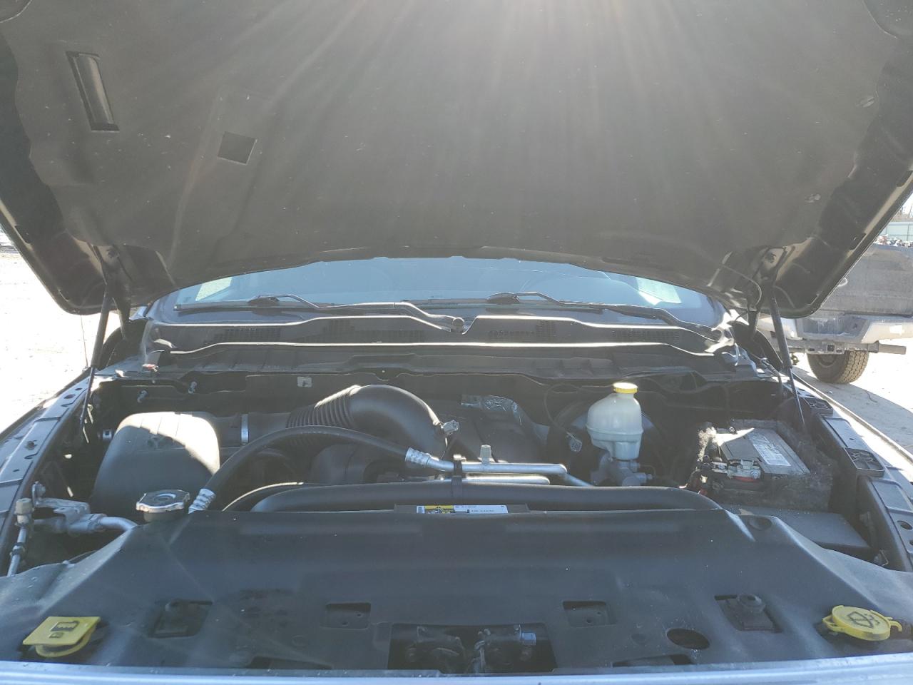 2016 RAM 1500 - Image 11
