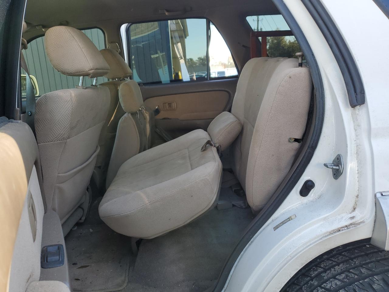 2002 Toyota 4Runner - Image 11