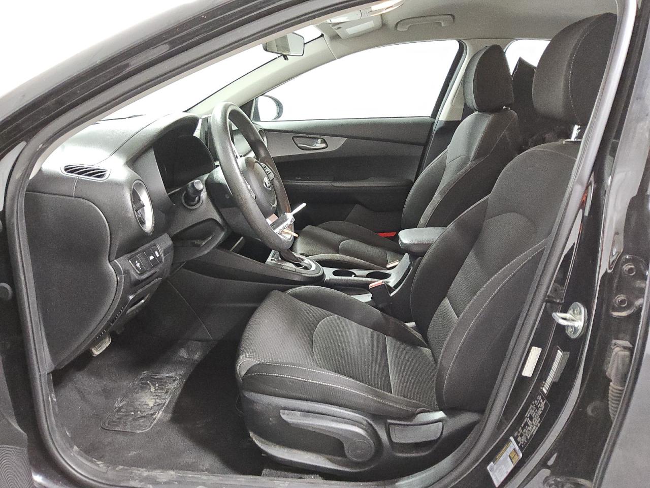 2021 Kia Forte - Image 7