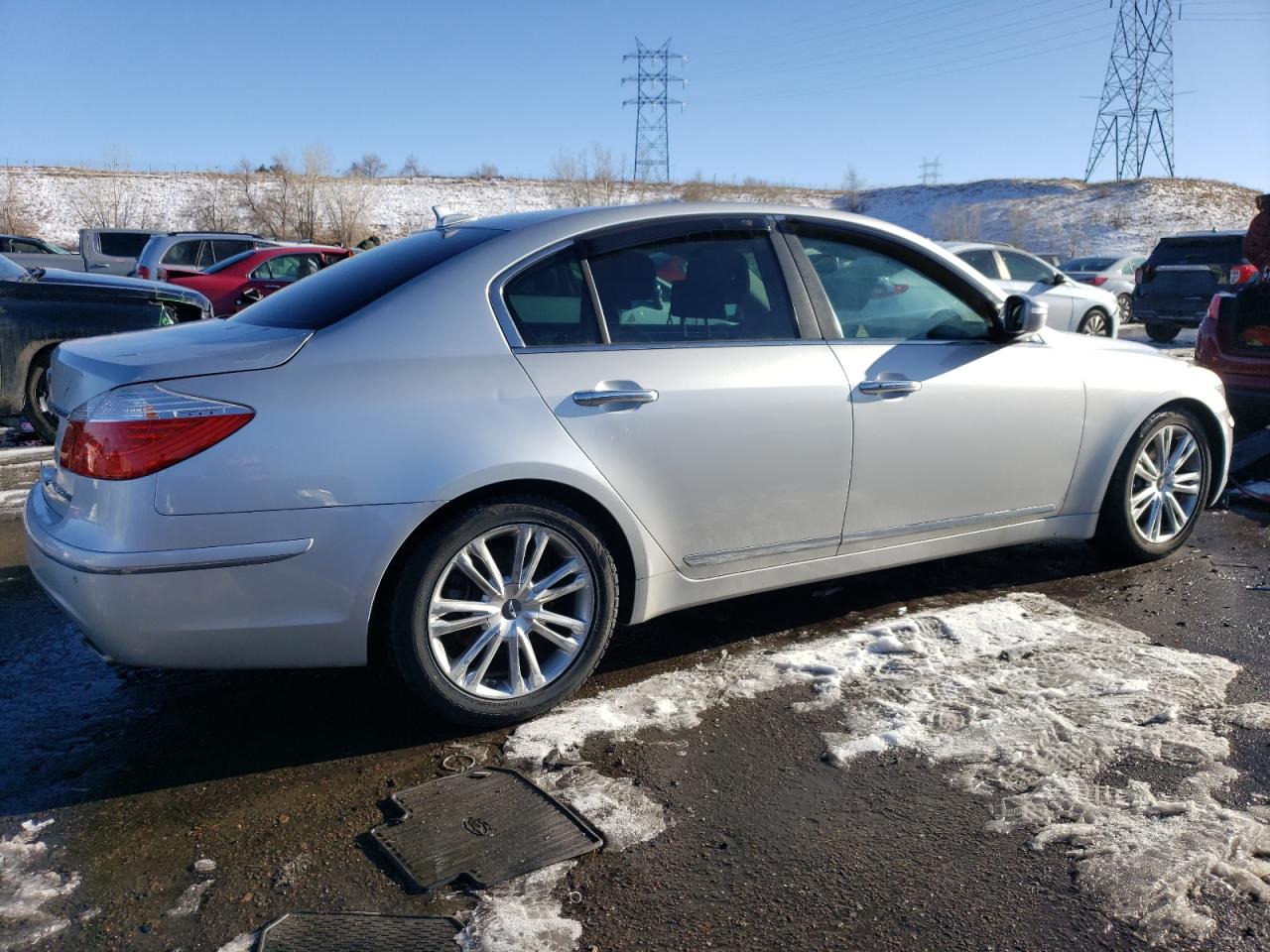 2009 Hyundai Genesis - Image 3