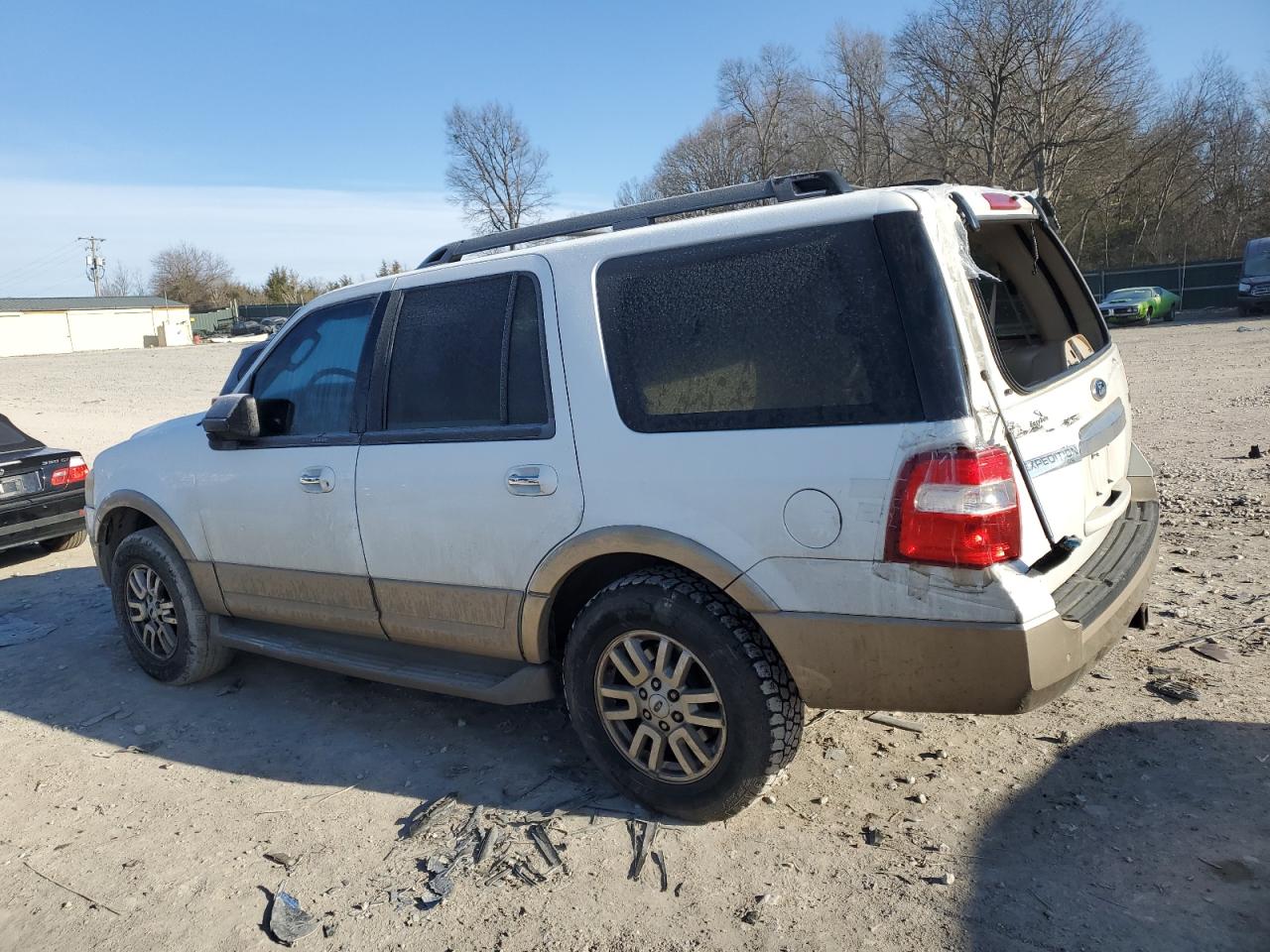2011 Ford Expedition - Image 2