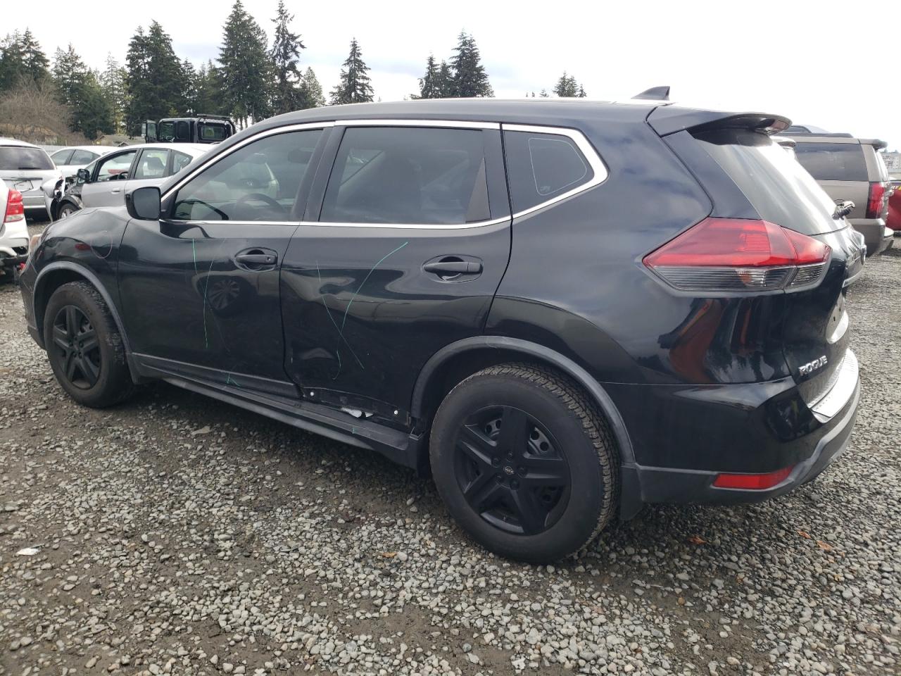 2018 Nissan Rogue - Image 2