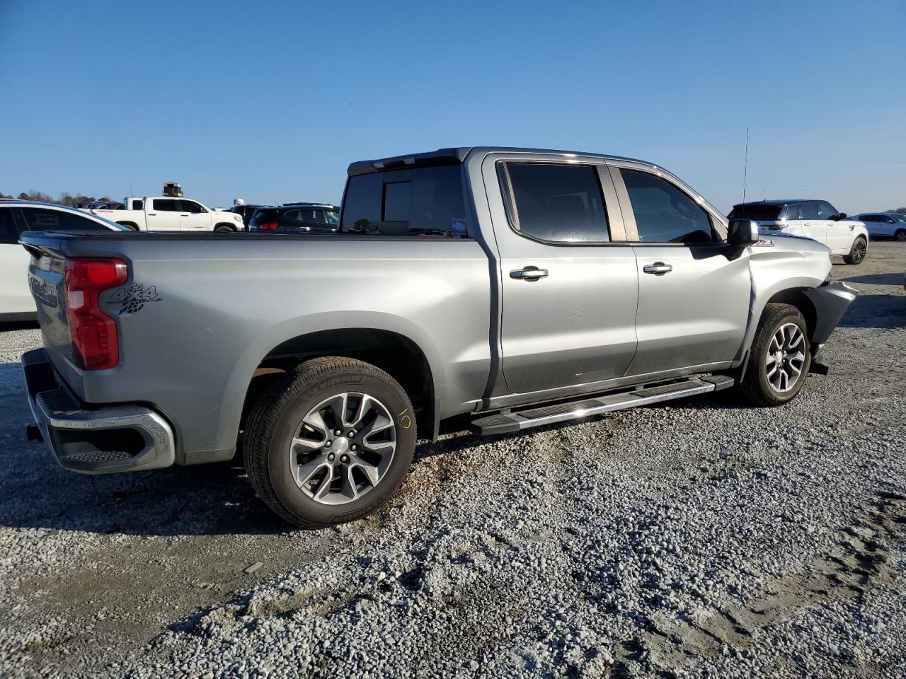 2020 Chevrolet Silverado - Image 3