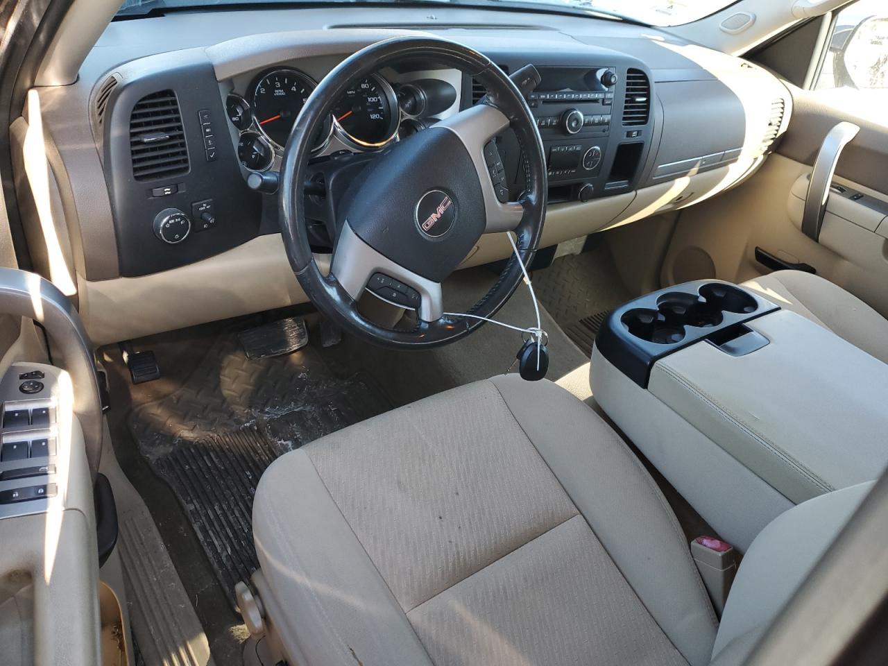 2013 GMC Sierra - Image 8