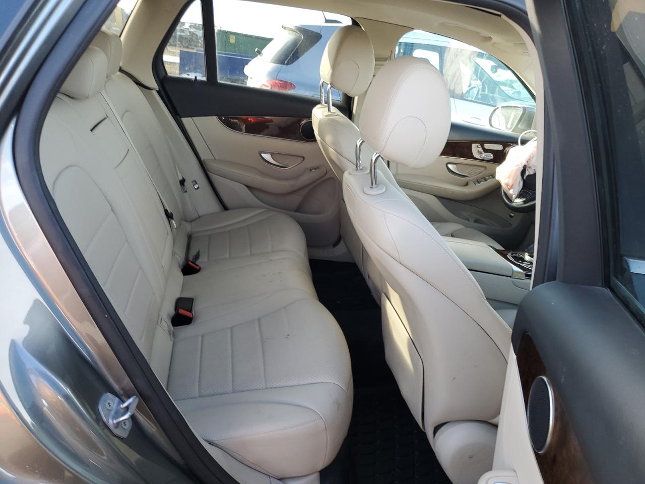 2018 Mercedes-Benz GLC - Image 11