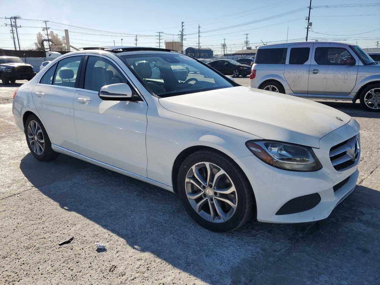 VIN 55SWF4JB0GU124201 2016 MERCEDES-BENZ C-CLASS no.4