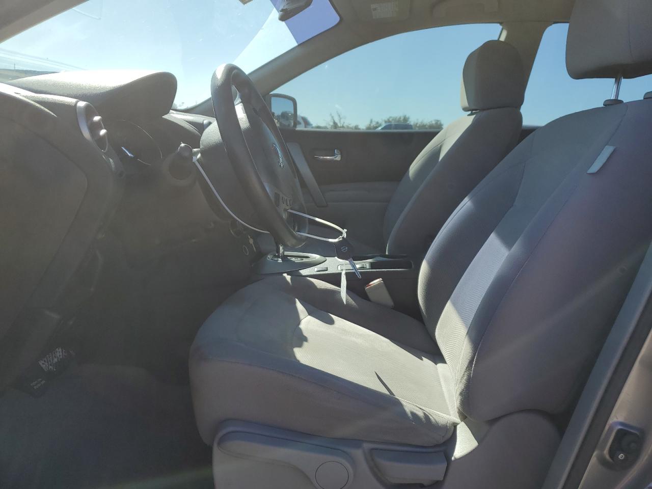 2014 Nissan Rogue - Image 7