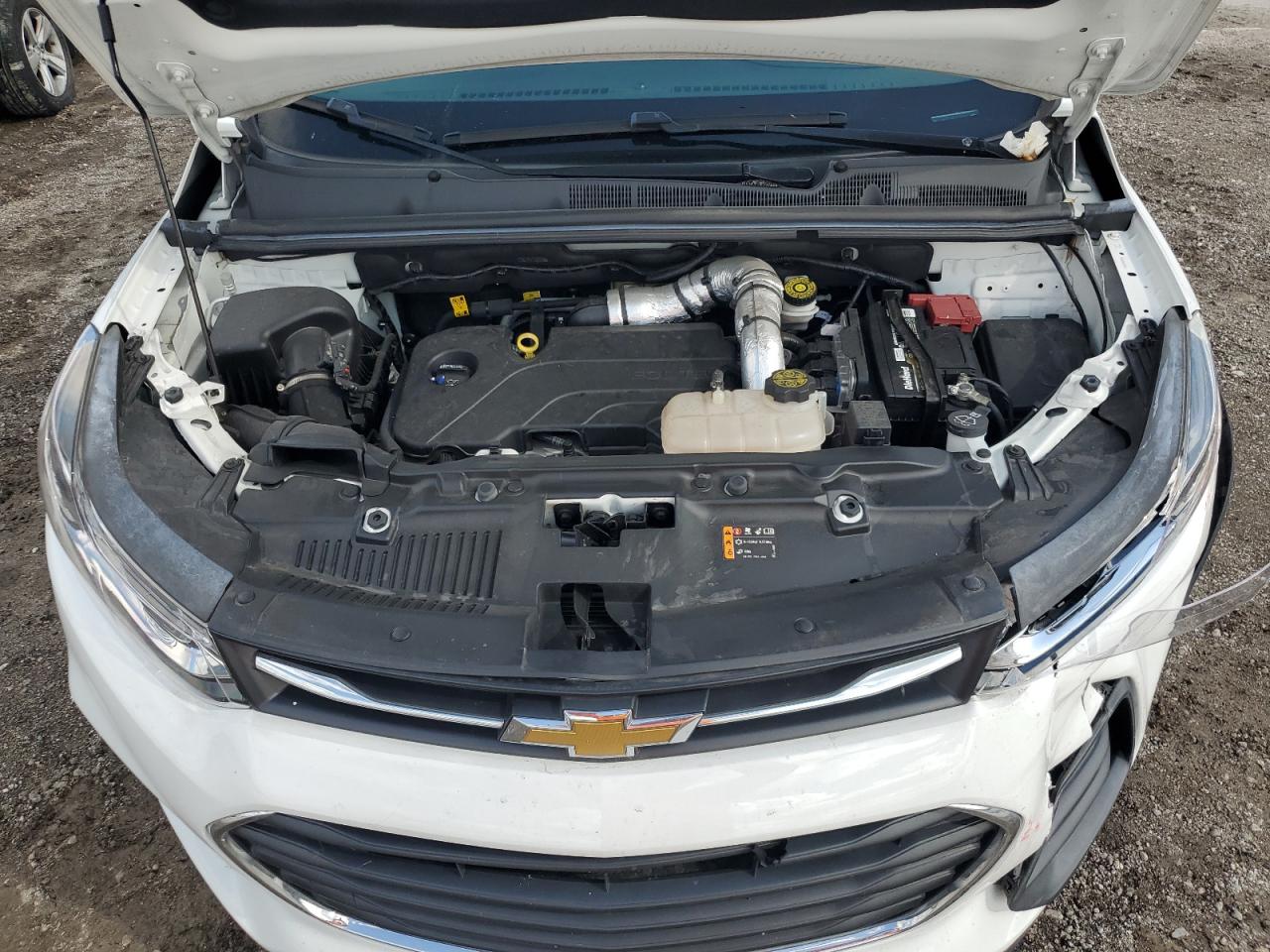 2022 Chevrolet Trax - Image 12