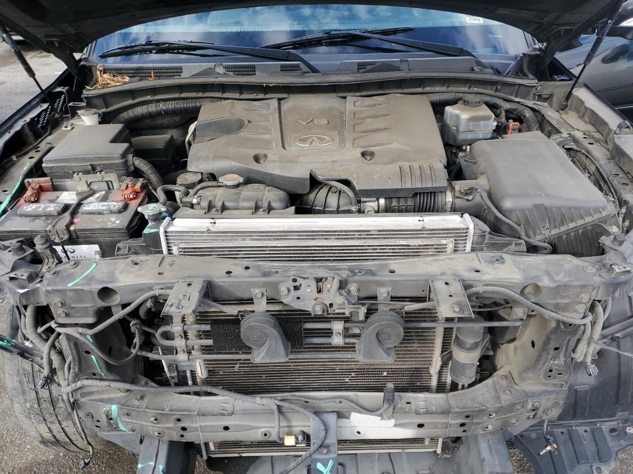 2012 Infiniti QX56 - Image 12